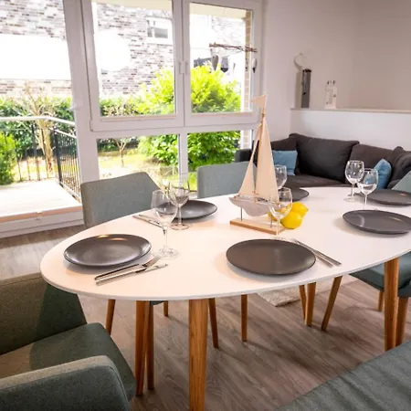 Apartmán Sea Breeze Bietet Platz Fuer Bis Zu 6 Personen In Zentraler Lage Von *
