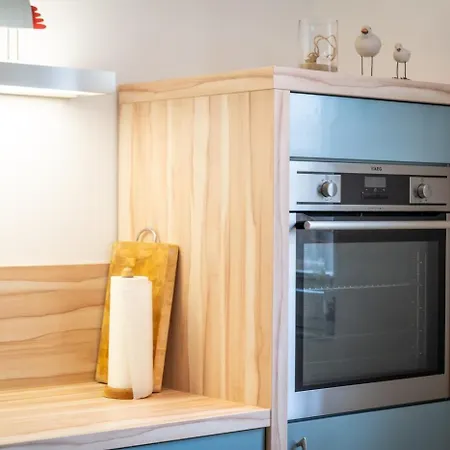 Apartmán Sea Breeze Bietet Platz Fuer Bis Zu 6 Personen In Zentraler Lage Von *